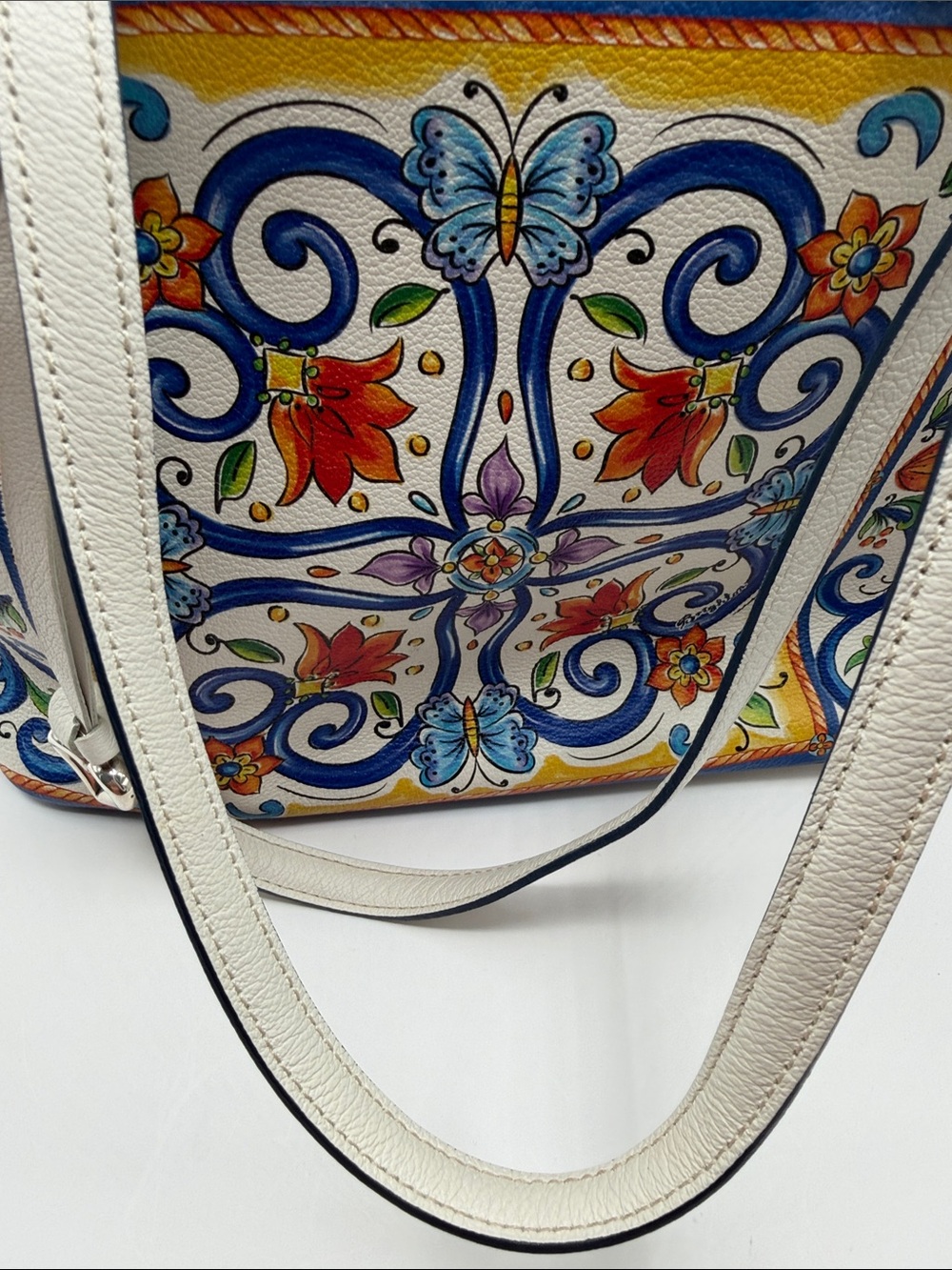 Retired Brighton La Farfalla Carina Tile Handbag - Picture 15 of 16